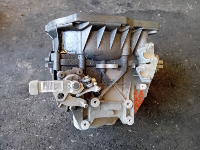 bontott MINI CLUBMAN Váltó (Mechanikus)