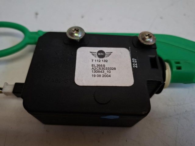 bontott MINI CONVERTIBLE Központizár Motor Tankajtó