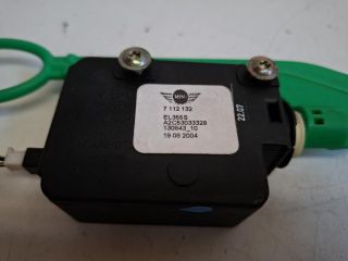 bontott MINI CONVERTIBLE Központizár Motor Tankajtó