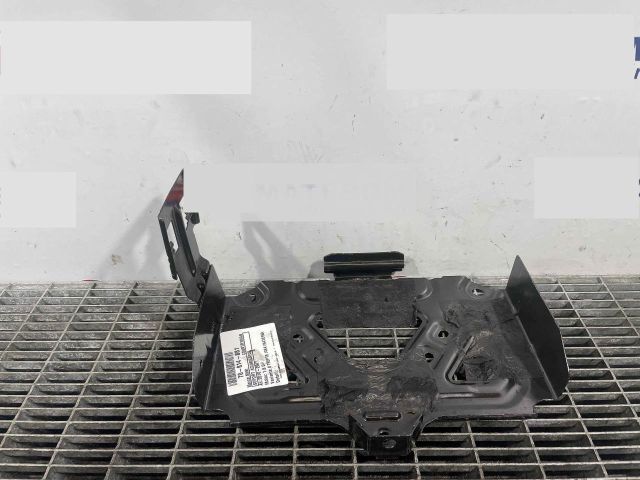 bontott MINI COUNTRYMAN Akkumulátor Tartó