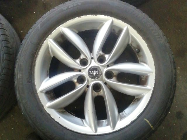 bontott MINI COUNTRYMAN Alufelni Szett Gumival