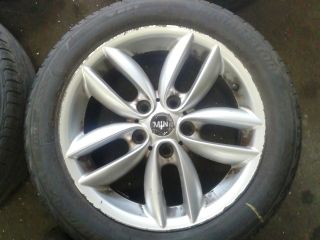 bontott MINI COUNTRYMAN Alufelni Szett Gumival