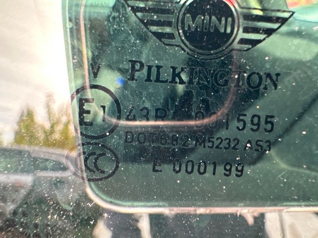 bontott MINI COUNTRYMAN Bal C Oszlop Oldalablak Üveg