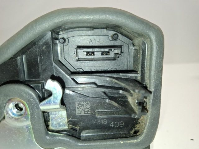 bontott MINI COUNTRYMAN Bal első Ajtózár