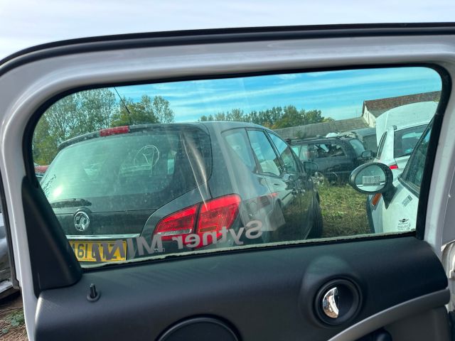 bontott MINI COUNTRYMAN Bal hátsó Ablak