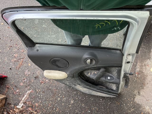 bontott MINI COUNTRYMAN Bal hátsó Ajtó (Részeivel)