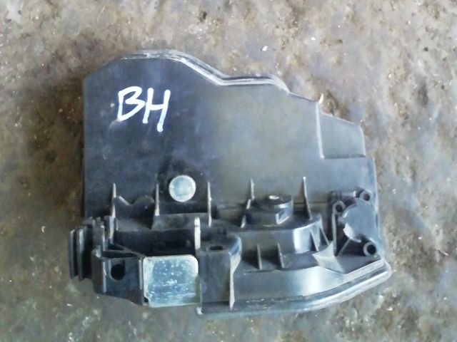 bontott MINI COUNTRYMAN Bal hátsó Ajtózár