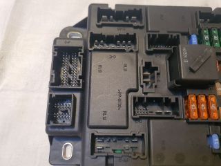 bontott MINI COUNTRYMAN Biztosítéktábla Utastér