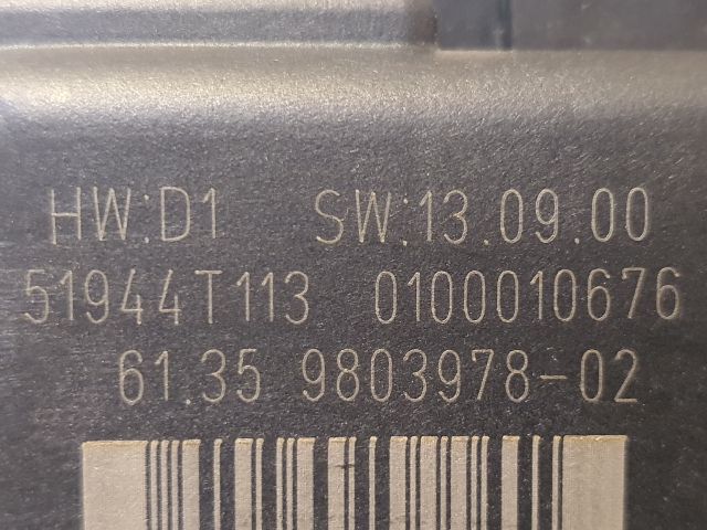 bontott MINI COUNTRYMAN Biztosítéktábla Utastér