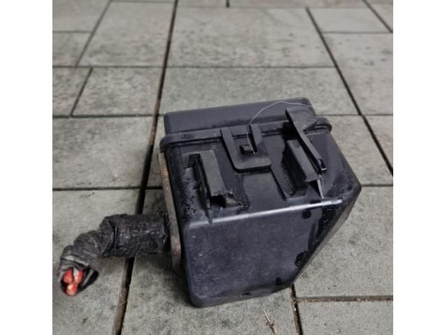 bontott MINI COUNTRYMAN Biztosítéktábla Motortér