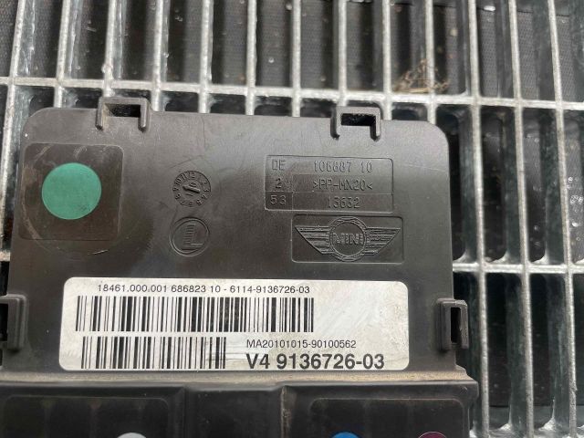 bontott MINI COUNTRYMAN Biztosítéktábla Motortér