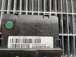 bontott MINI COUNTRYMAN Biztosítéktábla Motortér