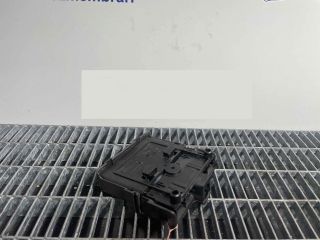 bontott MINI COUNTRYMAN Biztosítéktábla Motortér