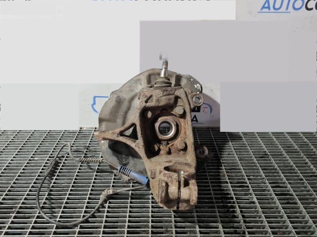 bontott MINI COUNTRYMAN Jobb első Csonkállvány