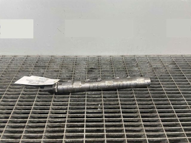 bontott MINI COUNTRYMAN Közösnyomócső