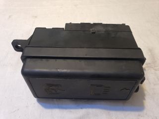 bontott MINI COUNTRYMAN Biztosítéktábla Motortér