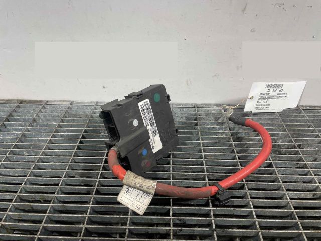 bontott MINI COUNTRYMAN Biztosítéktábla Motortér