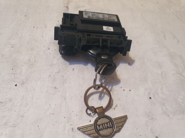 bontott MINI COUNTRYMAN Gyújtáskapcsoló Házzal