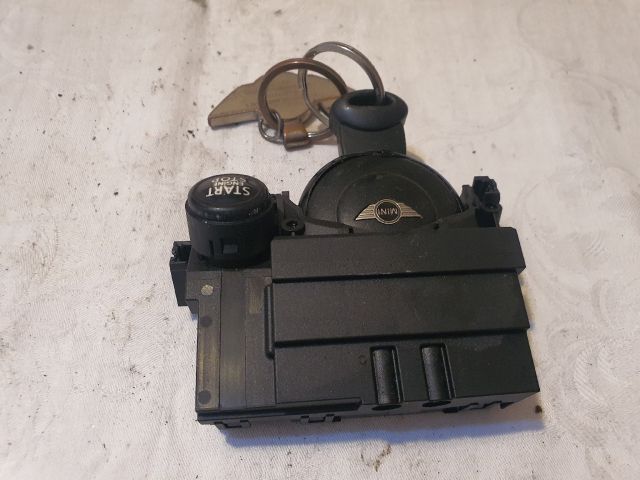 bontott MINI COUNTRYMAN Gyújtáskapcsoló Házzal