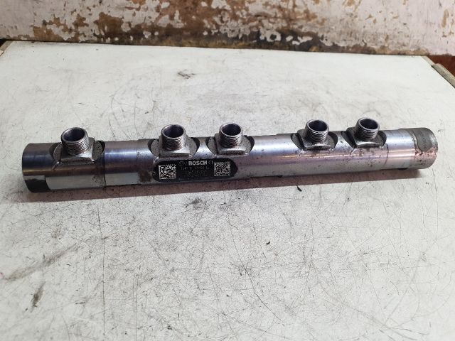 bontott MINI COUNTRYMAN Közösnyomócső