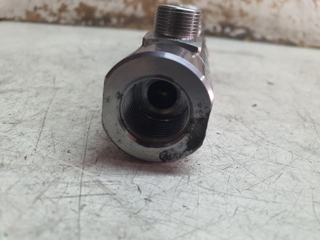 bontott MINI COUNTRYMAN Közösnyomócső