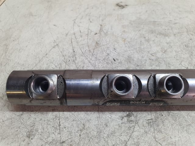 bontott MINI COUNTRYMAN Közösnyomócső