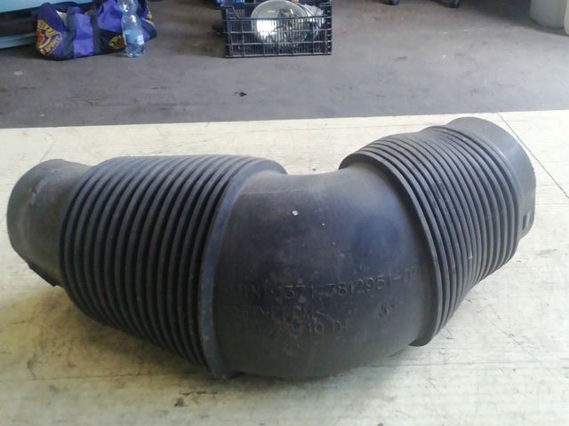 bontott MINI COUNTRYMAN Légbeömlő Cső