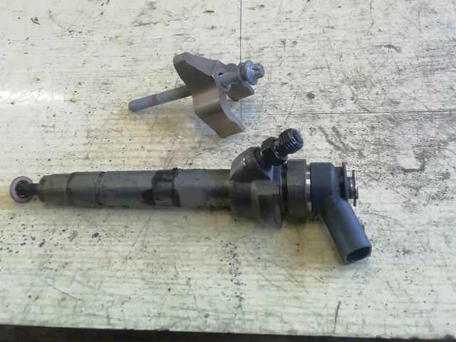 bontott MINI COUNTRYMAN Porlasztó (1 db)