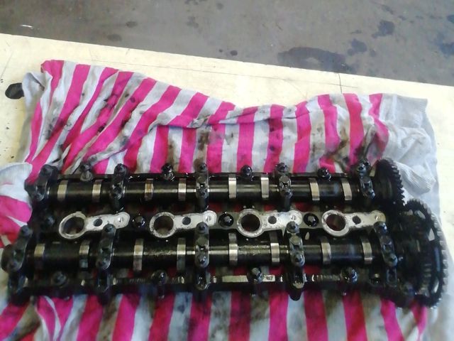 bontott MINI COUNTRYMAN Vezérműtengely Házzal