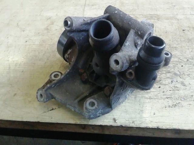 bontott MINI COUNTRYMAN Vízpumpa