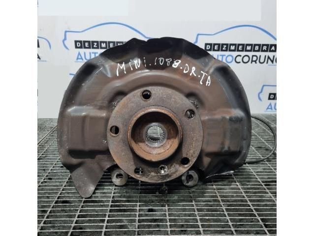 bontott MINI COUNTRYMAN Jobb első Csonkállvány