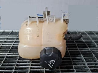 bontott MINI COUNTRYMAN Kiegyenlítő Tartály