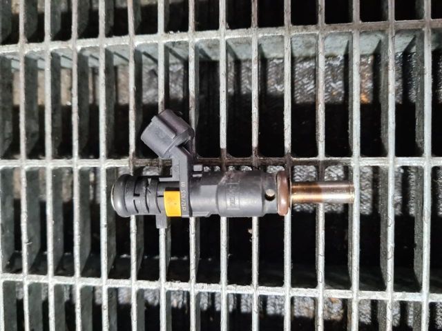 bontott MINI COUNTRYMAN Porlasztó (1 db)