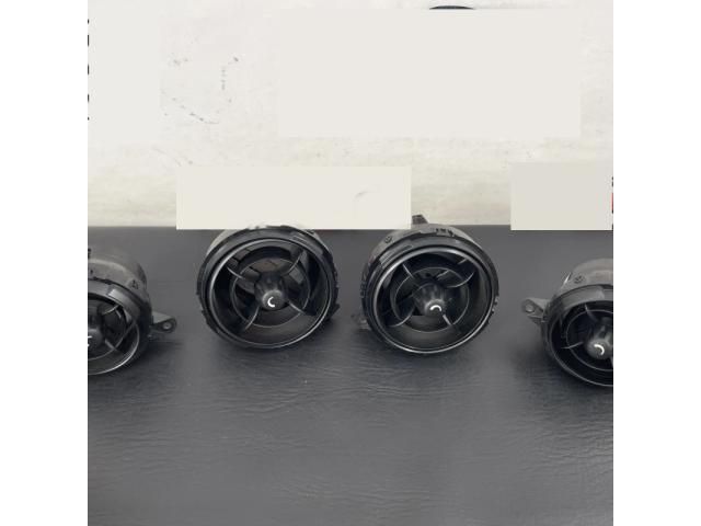 bontott MINI COUNTRYMAN Középső Szellőző