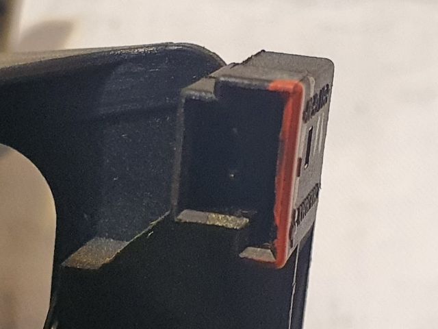 bontott MINI COUNTRYMAN Csomagtérajtó Kilincs