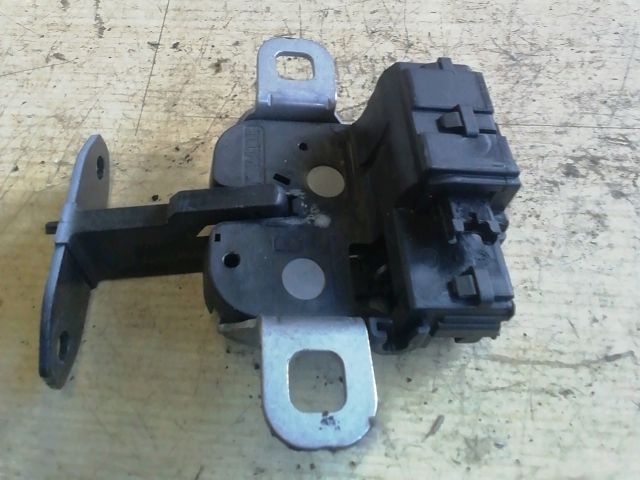 bontott MINI COUNTRYMAN Csomagtérajtó Zárszerkezet