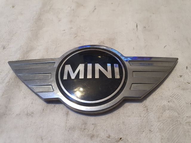bontott MINI COUNTRYMAN Első Embléma