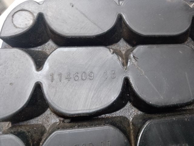 bontott MINI COUNTRYMAN Első Lökhárító Alsó Középső Díszrács