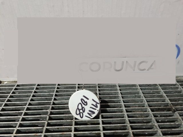 bontott MINI COUNTRYMAN Első Lökhárító Díszléc