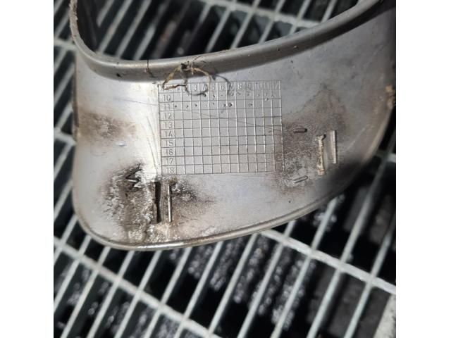 bontott MINI COUNTRYMAN Első Lökhárító Díszléc