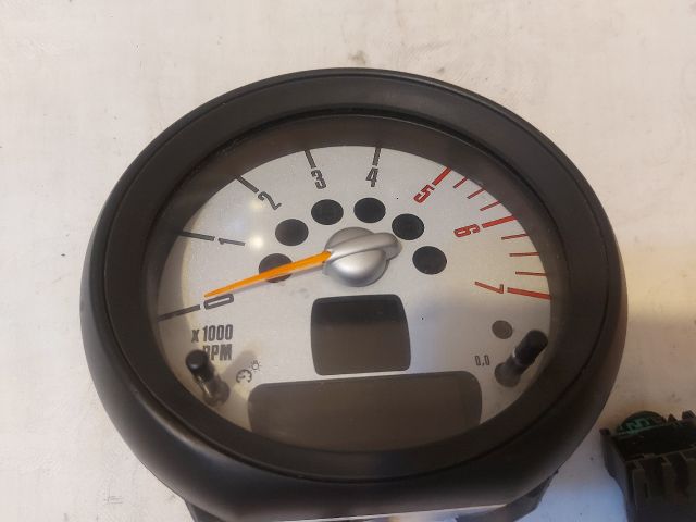 bontott MINI COUNTRYMAN Fordulatszámmérő