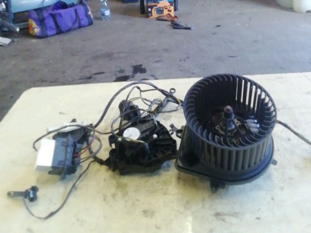 bontott MINI COUNTRYMAN Fűtőmotor (Klímás)