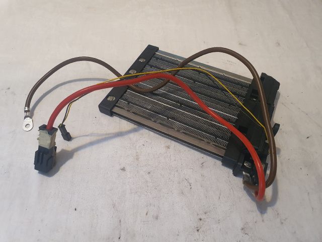 bontott MINI COUNTRYMAN Fűtőradiátor (Elektromos)