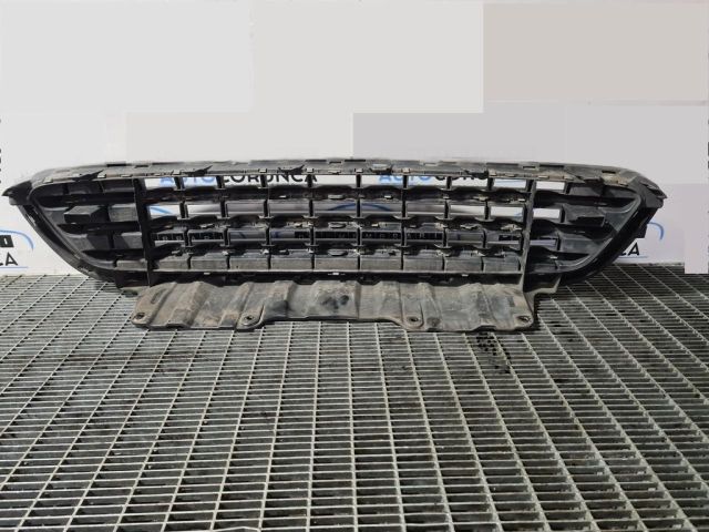 bontott MINI COUNTRYMAN Hűtőrács