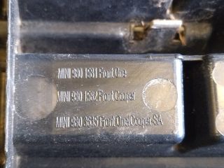 bontott MINI COUNTRYMAN Hűtőrács