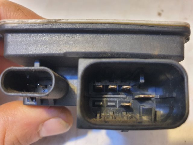 bontott MINI COUNTRYMAN Izzító Relé