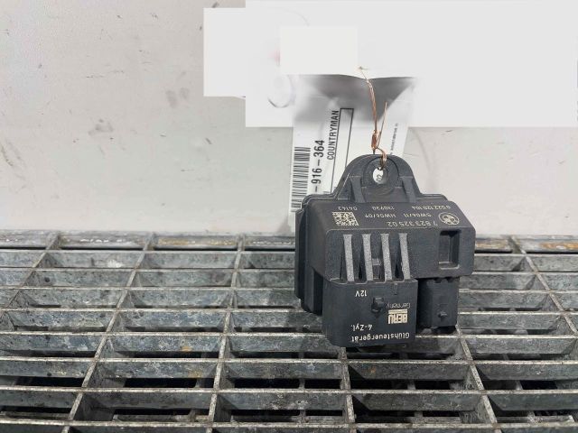 bontott MINI COUNTRYMAN Izzító Relé