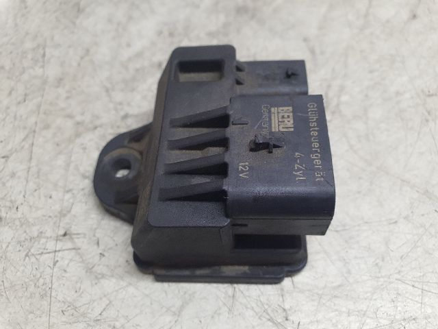 bontott MINI COUNTRYMAN Izzító Relé