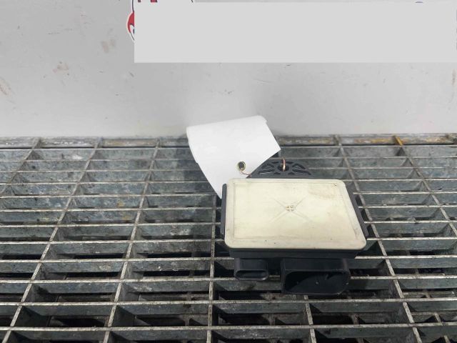 bontott MINI COUNTRYMAN Izzító Relé