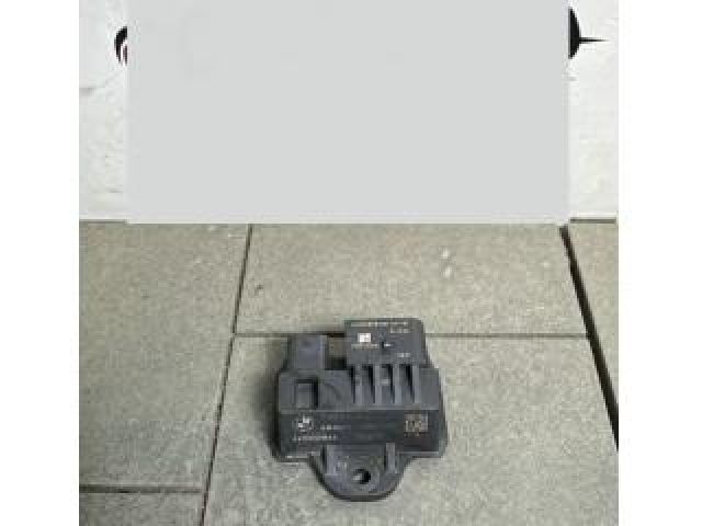 bontott MINI COUNTRYMAN Izzító Relé